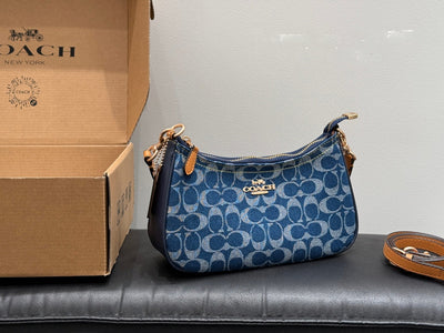 Coach City Shoulder Bag